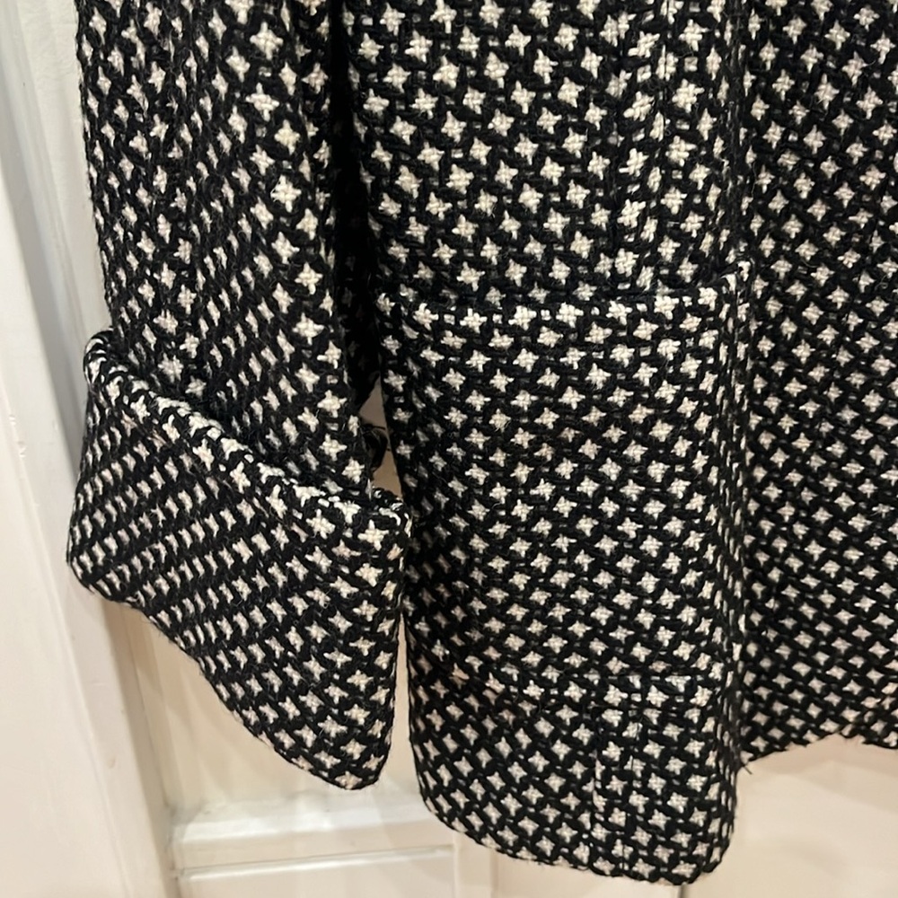 Super cute winter jacket - Picture 2 of 5
